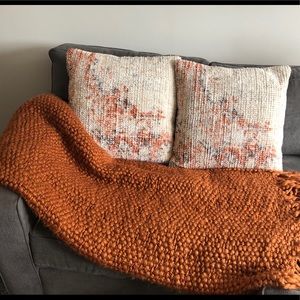 WEST ELM BLANKET & PILLOWS PACKAGE